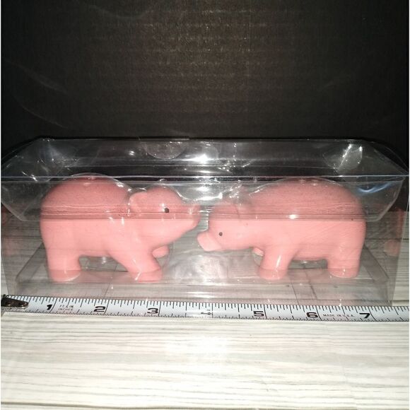 Ceramic Kitchen Pink Pigs Salt And Pepper Shakers Set 3½'in Long - Picture 2 of 8